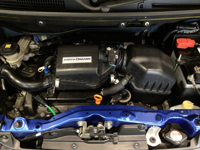 N-BOXカスタム GSSパッケージ HID・フルセグ・メモリナビ・DVD・CD・バックカメラ・純正AW・ETC(20枚目)