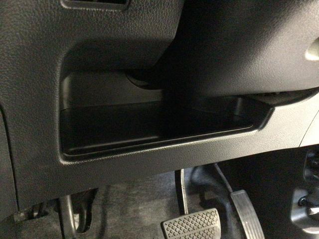 N-BOXカスタム GSSパッケージ HID・フルセグ・メモリナビ・DVD・CD・バックカメラ・純正AW・ETC(34枚目)