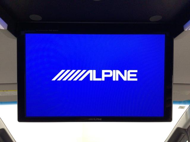 ステップワゴンスパーダ Ｚクールスピリット　ＨＩＤ・フルセグ・メモリナビ・ＤＶＤ・リア席モニター・純正ＡＷ・ＥＴＣ（5枚目）