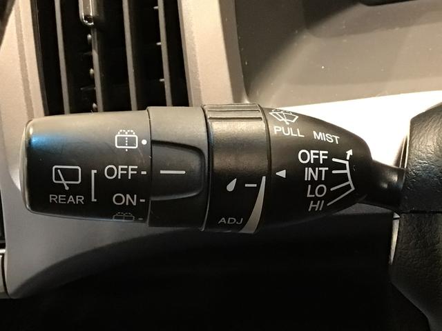 ステップワゴンスパーダ Ｚクールスピリット　ＨＩＤ・フルセグ・メモリナビ・ＤＶＤ・リア席モニター・純正ＡＷ・ＥＴＣ（30枚目）