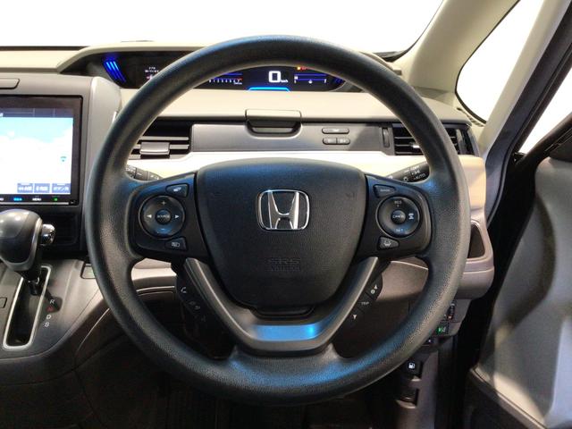 フリード G・ホンダセンシング LED・フルセグ・メモリナビ・DVD・純正ドラレコ・バックカメラ・ETC(17枚目)