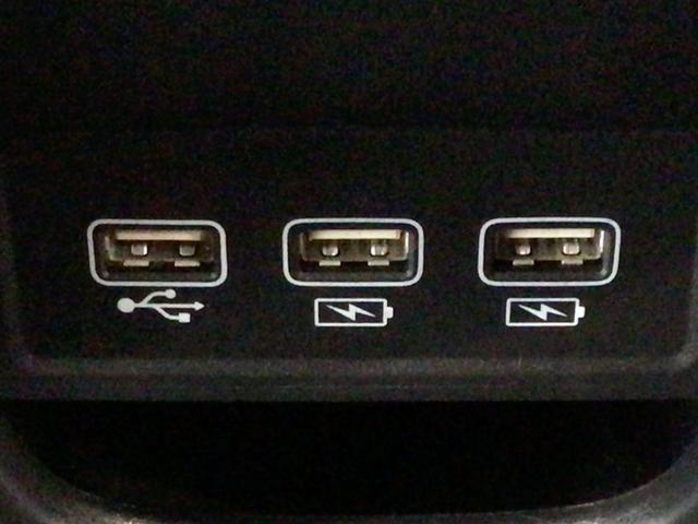 Ｎ－ＯＮＥ プレミアム　ＬＥＤ・フルセグ・メモリナビ・ＤＶＤ・ＣＤ・バックカメラ・純正ＡＷ・ＥＴＣ（10枚目）