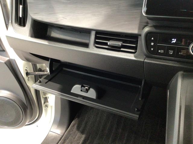 Ｎ－ＯＮＥ プレミアム　ＬＥＤ・フルセグ・メモリナビ・ＤＶＤ・ＣＤ・バックカメラ・純正ＡＷ・ＥＴＣ（34枚目）