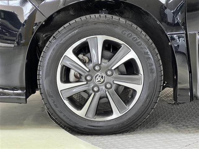 ヴォクシー ＺＳ　煌ＩＩ　横滑防止装置　ＬＥＤヘッドランプ　バックモニター　ドライブレコーダー　メモリーナビ　フルセグ　ＤＶＤ再生装置　ＣＤ再生装置　メディアプレイヤー接続　純正アルミ　スマートキ－　イモビライザー　ＥＴＣ（6枚目）