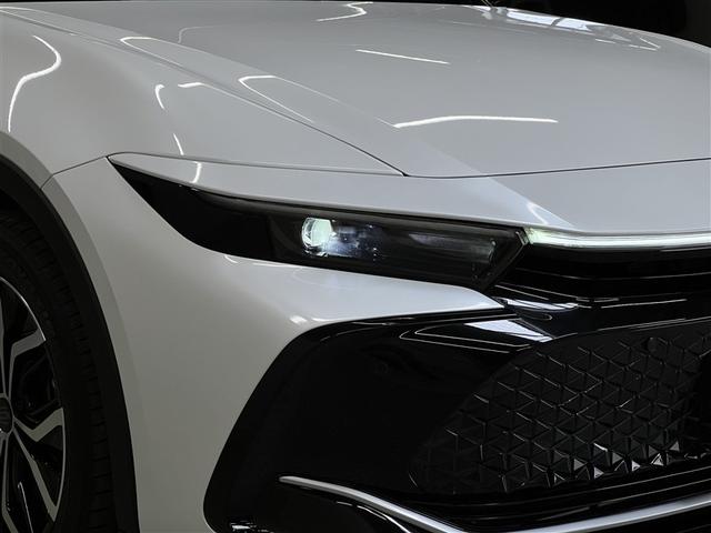 クラウンクロスオーバー Ｇアドバンスド　横滑防止装置　ＬＥＤヘッドランプ　バックモニター　ブラインドスポットモニター　パノラミックビューモニター　Ｔ－Ｃｏｎｎｅｃｔナビ　フルセグ　メディアプレイヤー接続　パワーシート　純正アルミ（5枚目）