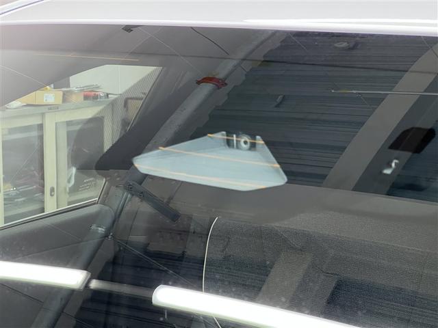 クラウンクロスオーバー Ｇアドバンスド　横滑防止装置　ＬＥＤヘッドランプ　バックモニター　ブラインドスポットモニター　パノラミックビューモニター　Ｔ－Ｃｏｎｎｅｃｔナビ　フルセグ　メディアプレイヤー接続　パワーシート　純正アルミ（6枚目）