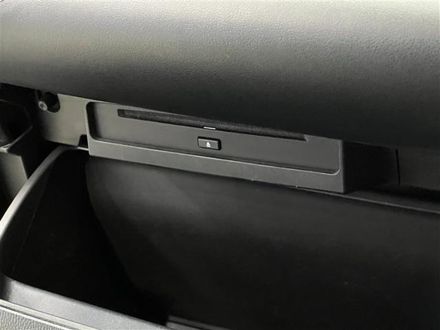 ノア ハイブリッドＳ－Ｚ　ＬＥＤヘッドランプ　バックモニター　ドライブレコーダー　Ｔ－Ｃｏｎｎｅｃｔナビ　フルセグ　ＤＶＤ再生装置　ＣＤ再生装置　メディアプレイヤー接続　後席モニター　リアスポイラー　３列シート　純正アルミ（31枚目）
