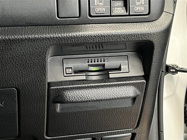 ノア Ｓｉ　ダブルバイビーＩＩ　ＬＥＤヘッドランプ　バックモニター　ドライブレコーダー　Ｔ－Ｃｏｎｎｅｃｔナビ　フルセグ　ＤＶＤ再生装置　ＣＤ再生装置　３列シート　純正アルミ　スマートキ－　イモビライザー　クルーズコントロール（21枚目）