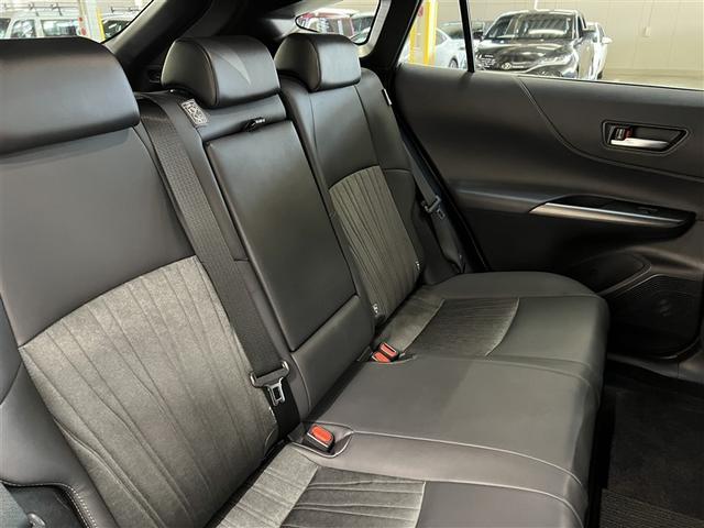 ハリアーハイブリッド Ｚ　ＬＥＤヘッドランプ　バックモニター　ブラインドスポットモニター　パノラミックビューモニター　ドライブレコーダー　Ｔ－Ｃｏｎｎｅｃｔナビ　フルセグ　メディアプレイヤー接続　パワーシート　純正アルミ（15枚目）
