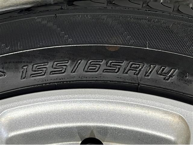 ミライース Ｌ　ＳＡＩＩＩ　ＣＤ再生装置　メディアプレイヤー接続　リアスポイラー　社外アルミ　キーレスエントリー　衝突被害軽減ブレーキ　ペダル踏み間違い急発進抑制装置　車線逸脱警報　先進ライト　デュアルエアバッグ　ＡＢＳ（9枚目）