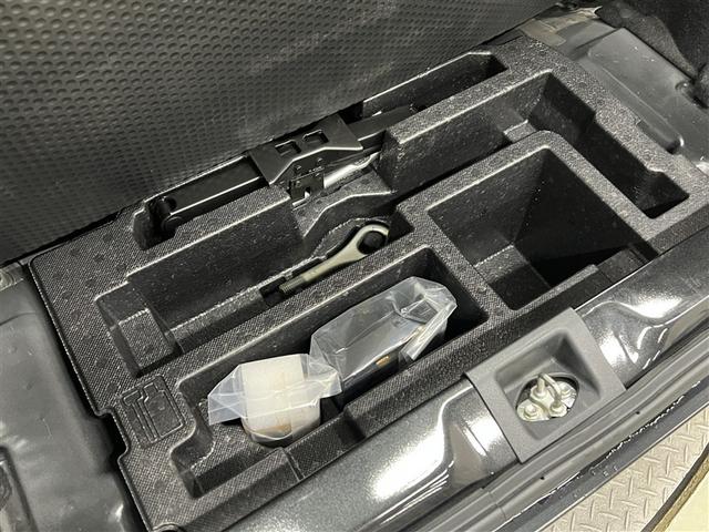 ミライース Ｌ　ＳＡＩＩＩ　ＣＤ再生装置　メディアプレイヤー接続　リアスポイラー　社外アルミ　キーレスエントリー　衝突被害軽減ブレーキ　ペダル踏み間違い急発進抑制装置　車線逸脱警報　先進ライト　デュアルエアバッグ　ＡＢＳ（17枚目）