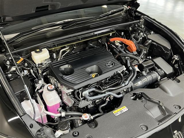 クラウンスポーツ Ｚ　ＬＥＤヘッドランプ　バックモニター　ブラインドスポットモニター　パノラミックビューモニター　Ｔ－Ｃｏｎｎｅｃｔナビ　フルセグ　メディアプレイヤー接続　本革シート　パワーシート　純正アルミ　スマートキ－（33枚目）
