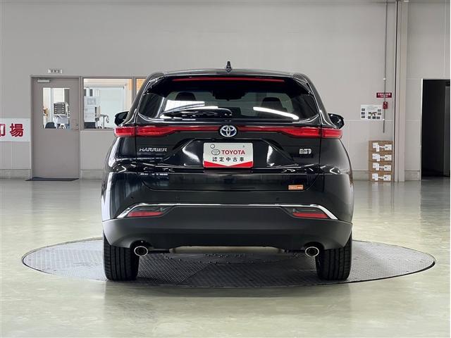 ハリアーハイブリッド Ｚ　レザーパッケージ　バックモニター　全周囲カメラ　ドライブレコーダー　Ｔ－Ｃｏｎｎｅｃｔナビ　フルセグ　メディアプレイヤー接続　本革シート　パワーシート　純正アルミホイール　スマートキ－　イモビライザー　ＥＴＣ　ＬＥＤ（4枚目）