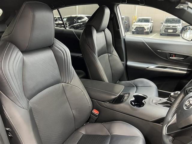 ハリアーハイブリッド Ｚ　レザーパッケージ　バックモニター　全周囲カメラ　ドライブレコーダー　Ｔ－Ｃｏｎｎｅｃｔナビ　フルセグ　メディアプレイヤー接続　本革シート　パワーシート　純正アルミホイール　スマートキ－　イモビライザー　ＥＴＣ　ＬＥＤ（12枚目）