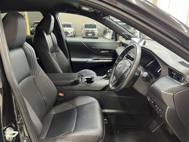 ハリアーハイブリッド Ｚ　レザーパッケージ　バックモニター　全周囲カメラ　ドライブレコーダー　Ｔ－Ｃｏｎｎｅｃｔナビ　フルセグ　メディアプレイヤー接続　本革シート　パワーシート　純正アルミホイール　スマートキ－　イモビライザー　ＥＴＣ　ＬＥＤ（13枚目）