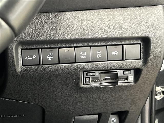 ハリアーハイブリッド Ｚ　レザーパッケージ　バックモニター　全周囲カメラ　ドライブレコーダー　Ｔ－Ｃｏｎｎｅｃｔナビ　フルセグ　メディアプレイヤー接続　本革シート　パワーシート　純正アルミホイール　スマートキ－　イモビライザー　ＥＴＣ　ＬＥＤ（22枚目）