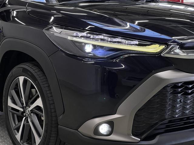 カローラクロス ハイブリッド　Ｚ　ＬＥＤヘッドランプ　バックモニター　ブラインドスポットモニター　パノラミックビューモニター　ドライブレコーダー　Ｔ－Ｃｏｎｎｅｃｔナビ　フルセグ　本革シート　パワーシート　純正アルミ　スマートキ－（6枚目）