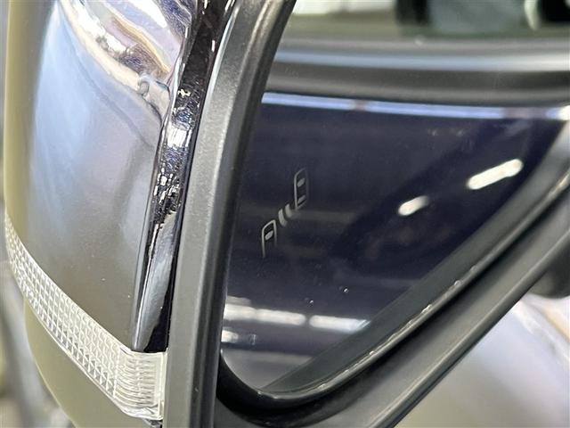 カローラクロス ハイブリッド　Ｚ　ＬＥＤヘッドランプ　バックモニター　ブラインドスポットモニター　パノラミックビューモニター　ドライブレコーダー　Ｔ－Ｃｏｎｎｅｃｔナビ　フルセグ　本革シート　パワーシート　純正アルミ　スマートキ－（8枚目）