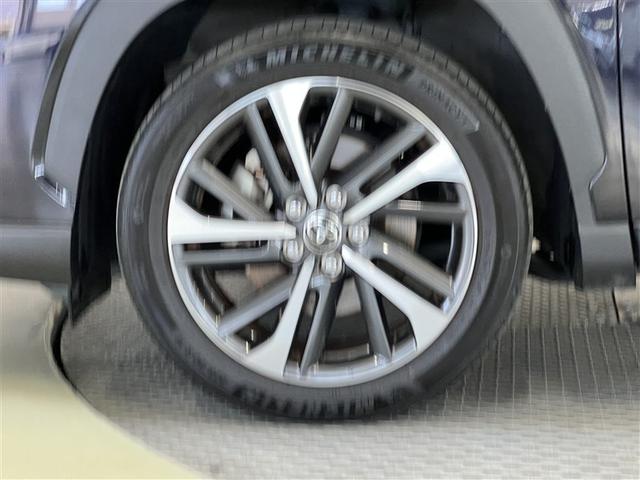 カローラクロス ハイブリッド　Ｚ　ＬＥＤヘッドランプ　バックモニター　ブラインドスポットモニター　パノラミックビューモニター　ドライブレコーダー　Ｔ－Ｃｏｎｎｅｃｔナビ　フルセグ　本革シート　パワーシート　純正アルミ　スマートキ－（9枚目）