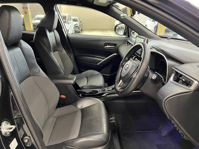 カローラクロス ハイブリッド　Ｚ　ＬＥＤヘッドランプ　バックモニター　ブラインドスポットモニター　パノラミックビューモニター　ドライブレコーダー　Ｔ－Ｃｏｎｎｅｃｔナビ　フルセグ　本革シート　パワーシート　純正アルミ　スマートキ－（13枚目）