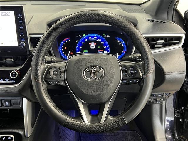 カローラクロス ハイブリッド　Ｚ　ＬＥＤヘッドランプ　バックモニター　ブラインドスポットモニター　パノラミックビューモニター　ドライブレコーダー　Ｔ－Ｃｏｎｎｅｃｔナビ　フルセグ　本革シート　パワーシート　純正アルミ　スマートキ－（22枚目）