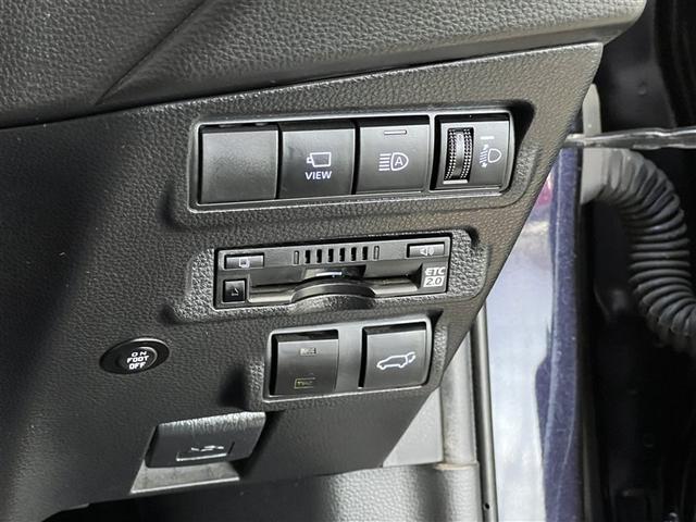 カローラクロス ハイブリッド　Ｚ　ＬＥＤヘッドランプ　バックモニター　ブラインドスポットモニター　パノラミックビューモニター　ドライブレコーダー　Ｔ－Ｃｏｎｎｅｃｔナビ　フルセグ　本革シート　パワーシート　純正アルミ　スマートキ－（23枚目）