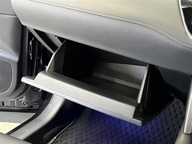 カローラクロス ハイブリッド　Ｚ　ＬＥＤヘッドランプ　バックモニター　ブラインドスポットモニター　パノラミックビューモニター　ドライブレコーダー　Ｔ－Ｃｏｎｎｅｃｔナビ　フルセグ　本革シート　パワーシート　純正アルミ　スマートキ－（31枚目）