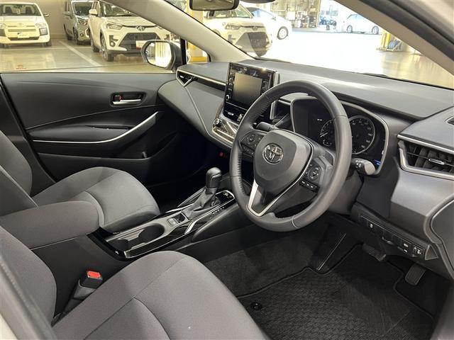 カローラ ハイブリッド　Ｓ　衝突被害軽減ブレーキ　ペダル踏み間違い急発進抑制装置　車線逸脱警報　デュアル＋サイドエアバッグ　横滑防止装置　バックモニター　先進ライト　ＬＥＤヘッドランプ　純正アルミホイール　イモビライザー　ＥＴＣ（10枚目）