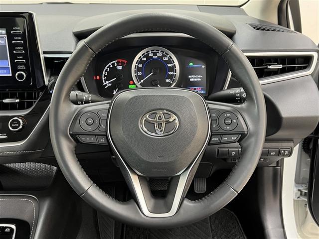 カローラ ハイブリッド　Ｓ　衝突被害軽減ブレーキ　ペダル踏み間違い急発進抑制装置　車線逸脱警報　デュアル＋サイドエアバッグ　横滑防止装置　バックモニター　先進ライト　ＬＥＤヘッドランプ　純正アルミホイール　イモビライザー　ＥＴＣ（17枚目）