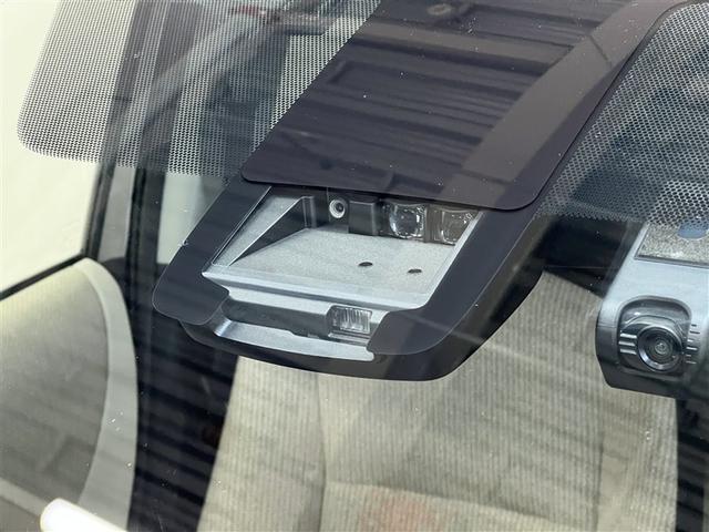 シエンタ X クルマイスタイプ1 Pツキ 衝突被害軽減ブレーキ 車線逸脱警報 デュアルエアバッグ 先進ライト 横滑防止装置 バックモニター ドライブレコーダー カーナビ フルセグTV CD・DVD再生装置 ローダウン イモビライザー ETC(7枚目)