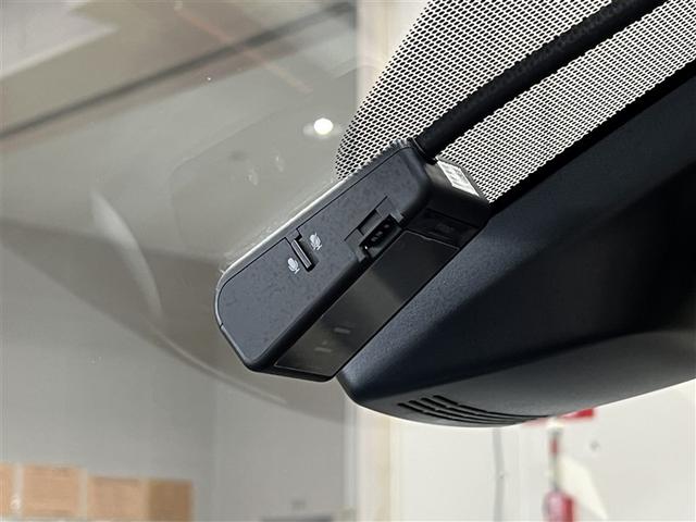 シエンタ X クルマイスタイプ1 Pツキ 衝突被害軽減ブレーキ 車線逸脱警報 デュアルエアバッグ 先進ライト 横滑防止装置 バックモニター ドライブレコーダー カーナビ フルセグTV CD・DVD再生装置 ローダウン イモビライザー ETC(26枚目)