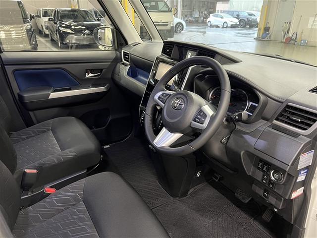 タンク カスタムＧ－Ｔ　Ｔ－Ｃｏｎｎｅｃｔナビ　衝突被害軽減ブレーキ　ペダル踏み間違い急発進抑制装置　車線逸脱警報　先進ライト　デュアルエアバッグ　横滑防止装置　ＬＥＤヘッドランプ　バックモニター　ドライブレコーダー　ＥＴＣ（9枚目）