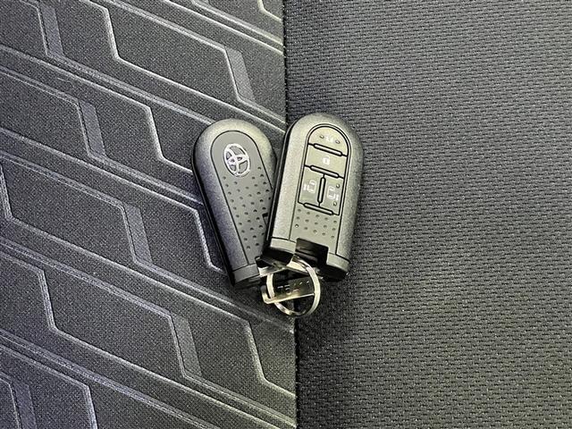 タンク カスタムＧ－Ｔ　Ｔ－Ｃｏｎｎｅｃｔナビ　衝突被害軽減ブレーキ　ペダル踏み間違い急発進抑制装置　車線逸脱警報　先進ライト　デュアルエアバッグ　横滑防止装置　ＬＥＤヘッドランプ　バックモニター　ドライブレコーダー　ＥＴＣ（28枚目）