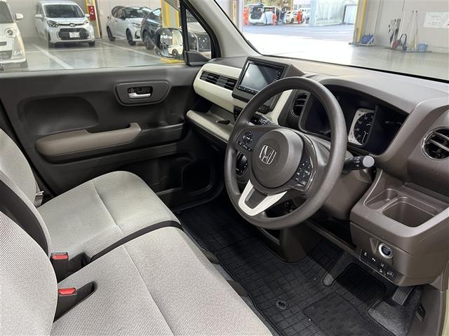 N-WGN Lホンダセンシング メモリーナビ フルセグ DVD再生装置 CD再生装置 メディアプレイヤー接続 ベンチシート スマートキ- クルーズコントロール イモビライザー バックモニター 衝突被害軽減ブレーキ 車線逸脱警報(9枚目)