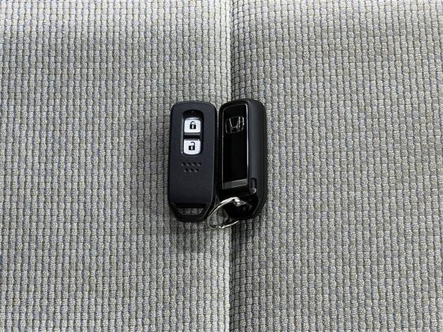 N-WGN Lホンダセンシング メモリーナビ フルセグ DVD再生装置 CD再生装置 メディアプレイヤー接続 ベンチシート スマートキ- クルーズコントロール イモビライザー バックモニター 衝突被害軽減ブレーキ 車線逸脱警報(29枚目)