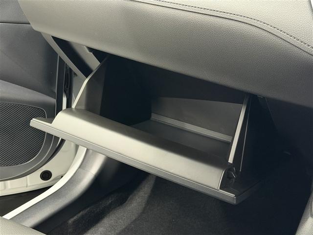 カローラクロス ハイブリッド　Ｚ　Ｔ－Ｃｏｎｎｅｃｔナビ　ＥＴＣ　衝突被害軽減ブレーキ　先進ライト　全周囲カメラ　ＬＥＤヘッドランプ　ペダル踏み間違い急発進抑制装置　車線逸脱警報　クルーズコントロール　イモビライザー　スマートキ－（30枚目）