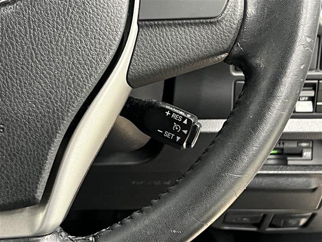 エスクァイア ハイブリッドＧｉ　Ｔ－Ｃｏｎｎｅｃｔナビ　ＥＴＣ　衝突被害軽減ブレーキ　ドライブレコーダー　先進ライト　ＬＥＤヘッドランプ　バックモニター　車線逸脱警報　両側電動スライドドア　クルーズコントロール　純正アルミホイール（18枚目）