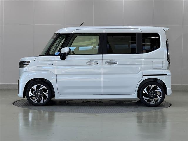 スペーシアカスタム ハイブリッドＸＳターボ　ＬＥＤヘッドランプ　バックモニター　パノラミックビューモニター　フルセグ　メディアプレイヤー接続　純正アルミ　ベンチシート　スマートキ－　イモビライザー　クルーズコントロール　両側電動スライドドア（2枚目）