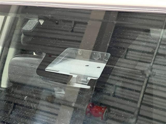 プロボックス ハイブリッドＤＸ　コンフォート　バックモニター　ドライブレコーダー　ワンセグ　ＣＤ再生装置　メディアプレイヤー接続　キーレスエントリー　イモビライザー　ＥＴＣ　衝突被害軽減ブレーキ　車線逸脱警報　先進ライト　デュアルエアバッグ（6枚目）