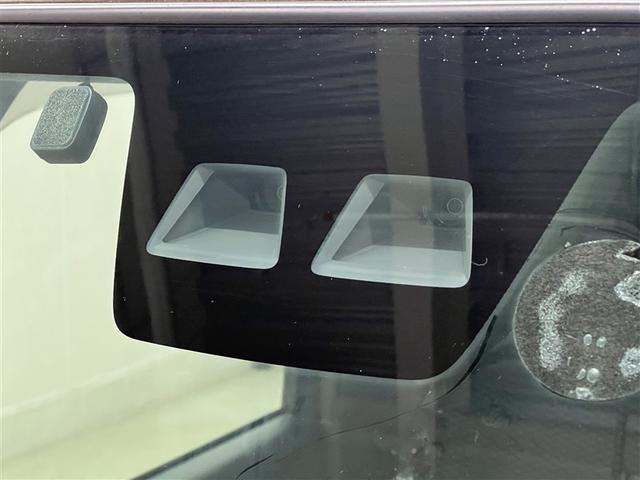 ピクシスメガ Ｌ　ＳＡＩＩＩ　ＬＥＤヘッドランプ　バックモニター　フルセグ　ＤＶＤ再生装置　ＣＤ再生装置　メディアプレイヤー接続　純正アルミ　ベンチシート　スマートキ－　イモビライザー　両側電動スライドドア　ＥＴＣ　車線逸脱警報（7枚目）