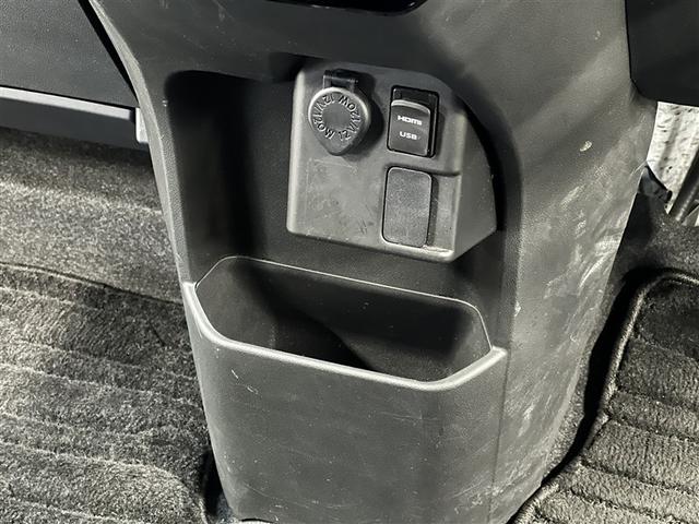 ピクシスメガ Ｌ　ＳＡＩＩＩ　ＬＥＤヘッドランプ　バックモニター　フルセグ　ＤＶＤ再生装置　ＣＤ再生装置　メディアプレイヤー接続　純正アルミ　ベンチシート　スマートキ－　イモビライザー　両側電動スライドドア　ＥＴＣ　車線逸脱警報（23枚目）