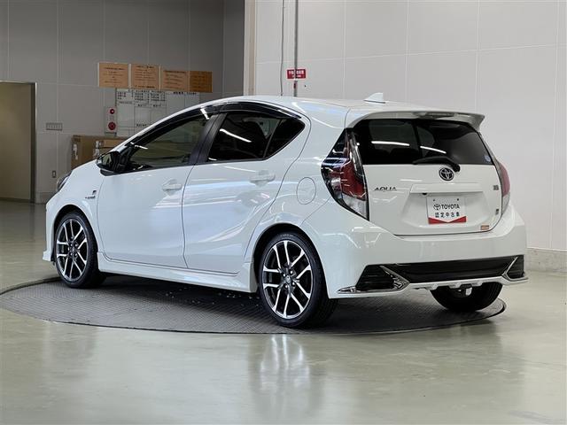 アクア G GRスポーツ・17インチパッケージ 衝突被害軽減ブレーキ 車線逸脱警報 横滑防止装置 デュアルエアバッグ LEDヘッドランプ 先進ライト バックモニター ドライブレコーダー カーナビ イモビライザー スマートキ- ETC フルセグTV(3枚目)