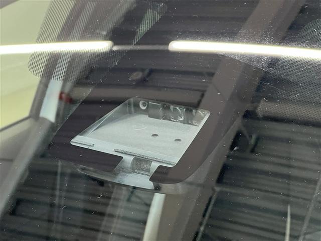 アクア G GRスポーツ・17インチパッケージ 衝突被害軽減ブレーキ 車線逸脱警報 横滑防止装置 デュアルエアバッグ LEDヘッドランプ 先進ライト バックモニター ドライブレコーダー カーナビ イモビライザー スマートキ- ETC フルセグTV(7枚目)