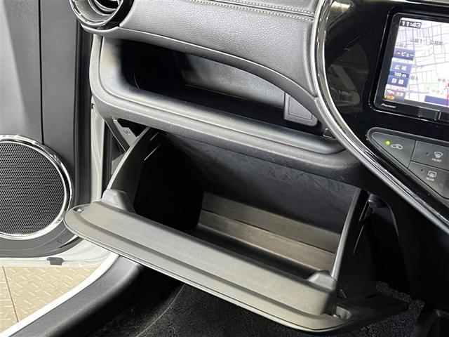 アクア G GRスポーツ・17インチパッケージ 衝突被害軽減ブレーキ 車線逸脱警報 横滑防止装置 デュアルエアバッグ LEDヘッドランプ 先進ライト バックモニター ドライブレコーダー カーナビ イモビライザー スマートキ- ETC フルセグTV(30枚目)