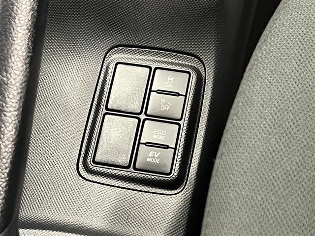 アクア S デュアルエアバッグ 横滑防止装置 キーレスエントリー イモビライザー メディアプレイヤー接続 CD再生装置 リアスポイラー ETC ABS ワンオーナー モケットシート フロントエアコン(25枚目)