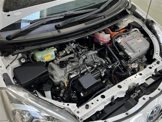 アクア S デュアルエアバッグ 横滑防止装置 キーレスエントリー イモビライザー メディアプレイヤー接続 CD再生装置 リアスポイラー ETC ABS ワンオーナー モケットシート フロントエアコン(29枚目)