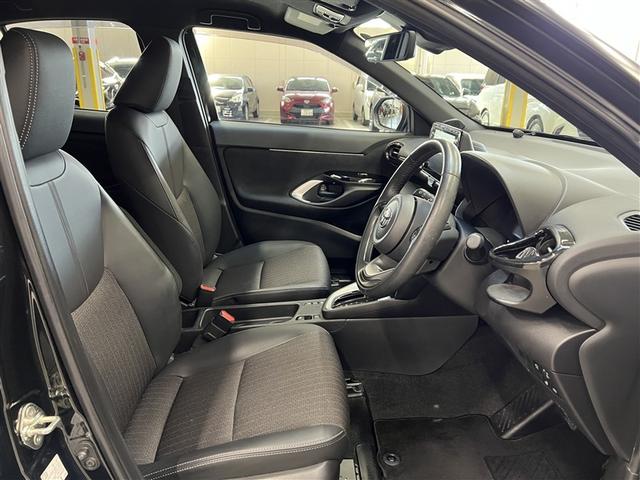 ヤリスクロス Z フルセグ メディアプレイヤー接続 パワーシート スマートキ- イモビライザー クルーズコントロール ETC ワンオーナー 衝突被害軽減ブレーキ 全周囲カメラ ドライブレコーダー LEDヘッドランプ(13枚目)