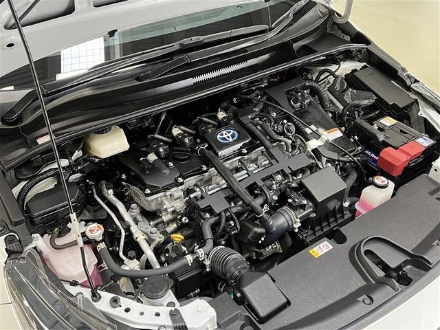 カローラ ハイブリッド　ダブルバイビー　ＬＥＤヘッドランプ　バックモニター　ブラインドスポットモニター　ドライブレコーダー　メディアプレイヤー接続　フルエアロ　純正アルミ　スマートキ－　イモビライザー　クルーズコントロール　ＥＴＣ（32枚目）