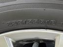 タイヤサイズは【２３５／５５Ｒ１８】