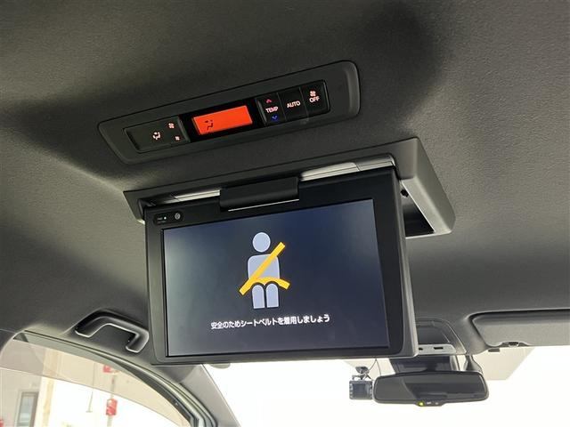 エスクァイア ハイブリッドＧｉプレミアムパッケジブラックテーラード　ＬＥＤヘッドランプ　バックモニター　ドライブレコーダー　Ｔ－Ｃｏｎｎｅｃｔナビ　フルセグ　ＤＶＤ再生装置　ＣＤ再生装置　メディアプレイヤー接続　後席モニター　３列シート　純正アルミ　フルフラット（29枚目）